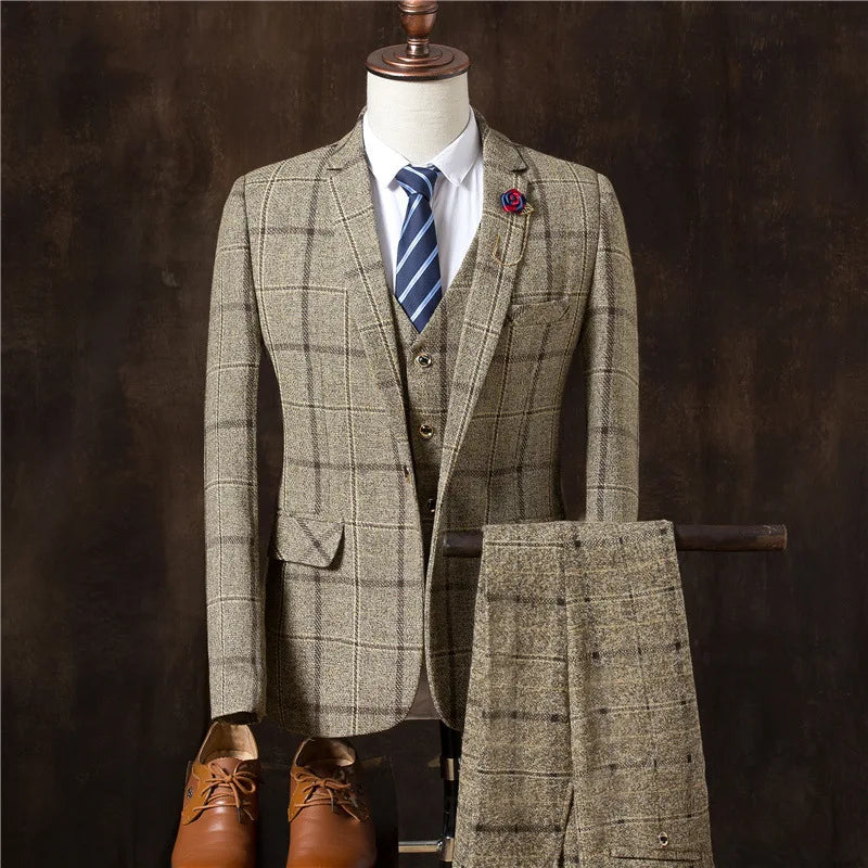 Luxury Plaid Suit Set — Blazer, Waistcoat & Trousers
