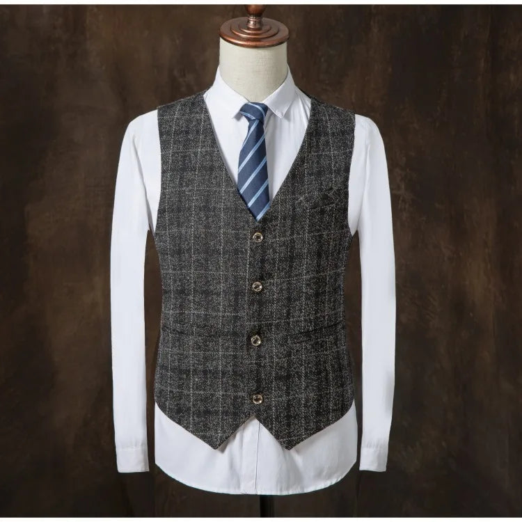 Luxury Plaid Suit Set — Blazer, Waistcoat & Trousers