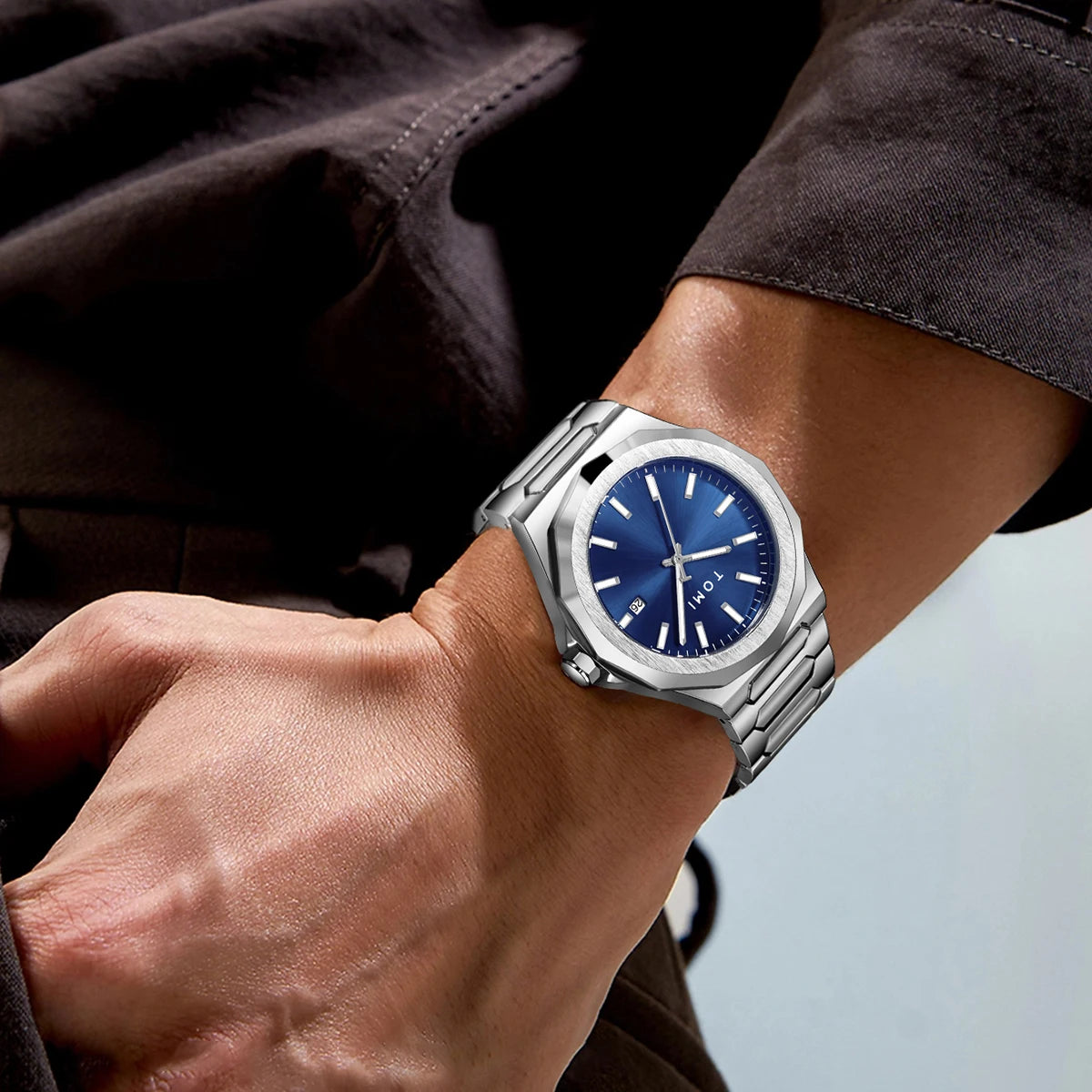 TOMI Luxury Gift Set — Premium Watch & Accessories